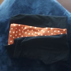 (3) leggings three pairs $8.00 for all 3